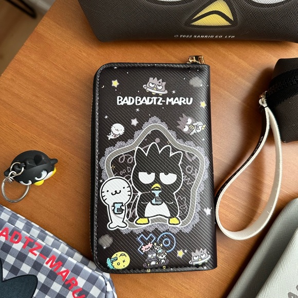 Badtz Bundle - Picture 8 of 8